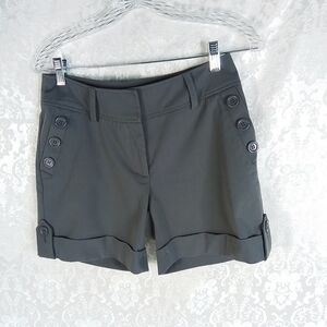 H&M gray dressy shorts with cuffs size 6